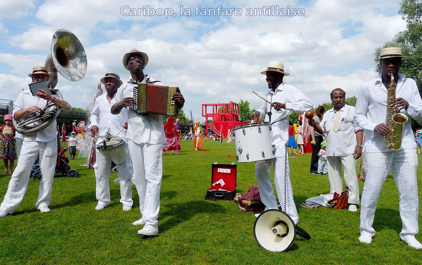 Photo du groupe Caribop, la fanfare antillaise